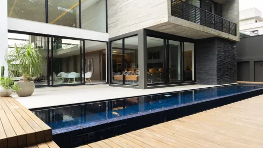 Casa de Condomínio com 3 Quartos à venda, 540m² no Pilarzinho, Curitiba