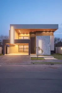 Casa com 4 Quartos à venda, 240m² no Loteamento Caribe, Palmas