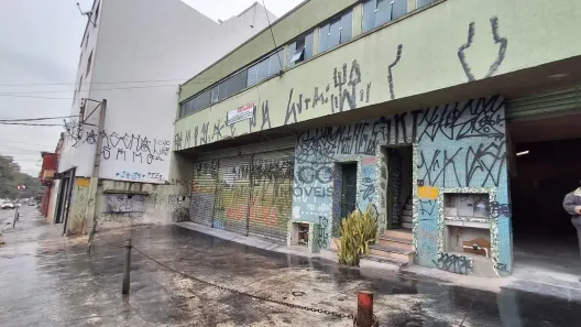 Galpão/Depósito/Armazém à venda, 900m² no Quarta Parada, São Paulo