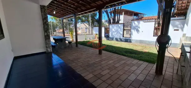 Casa com 3 Quartos à venda, 343m² no Palmeiras, Belo Horizonte