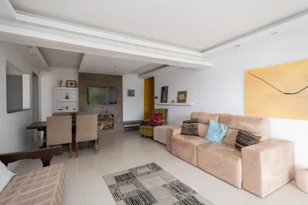 Casa com 3 Quartos para alugar, 150m² no Laranjal, Pelotas