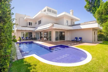 Casa com 4 Quartos à venda, 429m² no Jurerê Internacional, Florianópolis