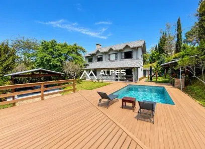 Casa de Condomínio com 4 Quartos à venda, 235m² no Albuquerque, Teresópolis