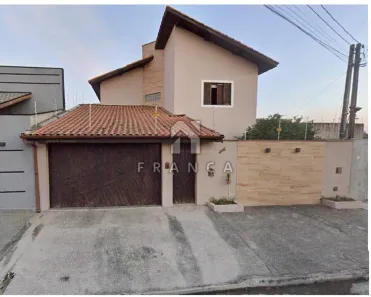 Sobrado com 3 Quartos à venda, 230m² no Jardim Santa Maria, Jacareí