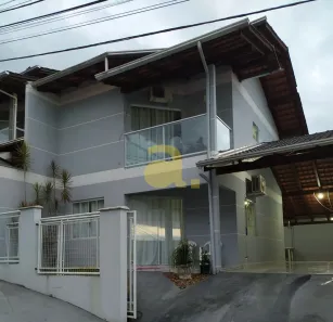Casa com 2 Quartos à venda, 90m² no Água Verde, Blumenau