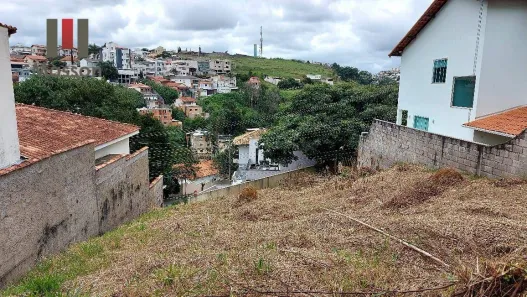 Lote/Terreno à venda, 360m² no Alto dos Pinheiros, Juiz de Fora