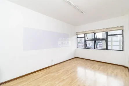 Imóvel Comercial à venda, 37m² no Centro, Curitiba