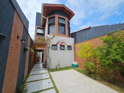 Casa com 2 Quartos à venda, 147m² no Vila Mogilar, Mogi das Cruzes