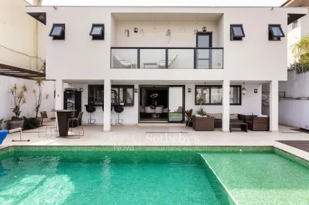 Casa com 4 Quartos à venda, 400m² no Jardim Leonor, São Paulo