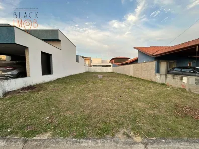 Lote/Terreno à venda, 300m² no Chácara do Visconde, Taubaté