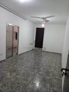 Sobrado com 3 Quartos à venda, 180m² no Jardim Ismênia, São José dos Campos