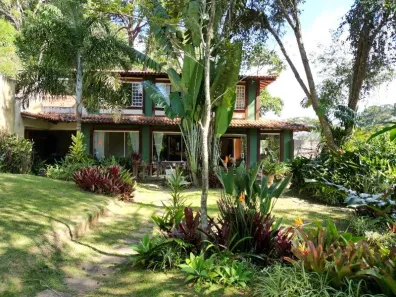Casa com 10 Quartos à venda, 215m² no Itaipava, Petrópolis