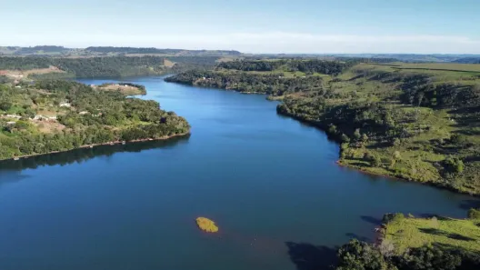 Lote/Terreno à venda, 1930m² no , Três Barras do Paraná
