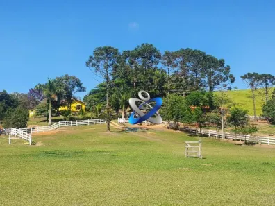 Fazenda/Sítio com 6 Quartos à venda, 242000m² no , Lagoinha