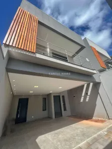Sobrado com 3 Quartos à venda, 182m² no Região do Lago, Cascavel