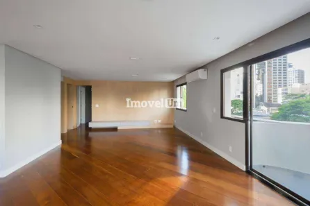 Apartamento com 3 Quartos para alugar, 200m² no Itaim Bibi, São Paulo