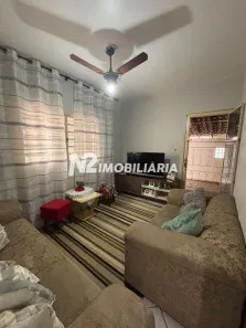 Casa com 3 Quartos à venda, 220m² no Santa Mônica, Uberlândia
