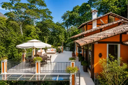 Casa de Condomínio com 3 Quartos à venda, 300m² no Mosela, Petrópolis