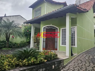 Casa com 4 Quartos à venda, 351m² no Vila Galvão, Guarulhos