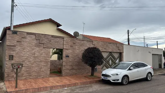 Casa com 2 Quartos à venda, 300m² no Condomínio das Esmeraldas, Goiânia