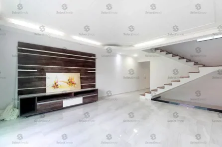 Sobrado com 3 Quartos à venda, 273m² no Jardim Guapituba, Mauá