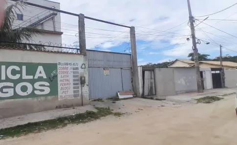 Galpão/Depósito/Armazém para venda ou aluguel, 450m² no Porto da Aldeia, São Pedro da Aldeia