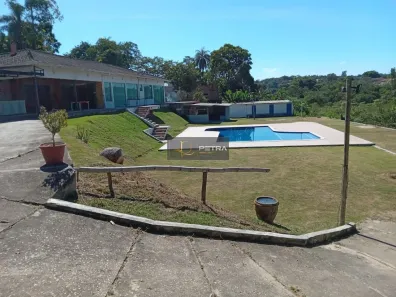 Casa com 4 Quartos à venda, 6000m² no Solar do Madeira, Contagem