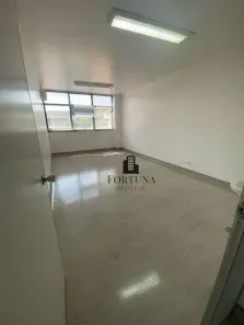 Prédio Comercial para alugar, 750m² no Indianópolis, São Paulo