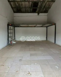 Imóvel Comercial à venda, 250m² no Pampulha, Uberlândia