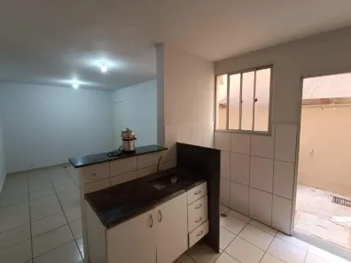 Apartamento com 2 Quartos para alugar, 61m² no Santa Maria, Uberaba