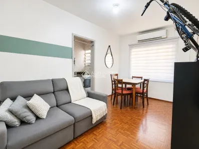 Apartamento com 2 Quartos à venda, 56m² no Azenha, Porto Alegre