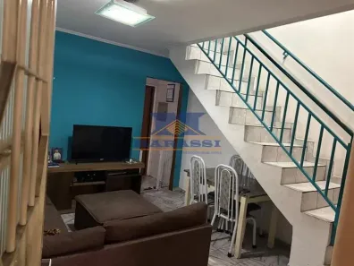 Sobrado com 2 Quartos para alugar, 10m² no Vila Alzira, São Paulo