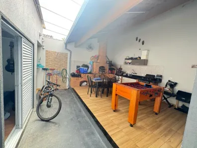Casa de Condomínio com 3 Quartos à venda, 200m² no Parque São João, Bauru