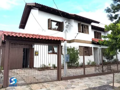 Casa com 3 Quartos à venda, 232m² no Espírito Santo, Porto Alegre