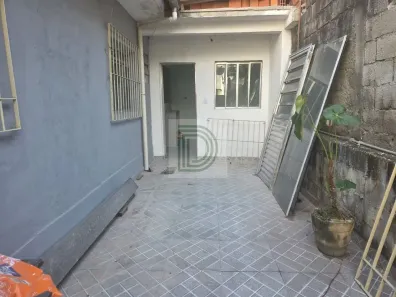 Casa com 2 Quartos para alugar, 55m² no Jardim Ester, São Paulo