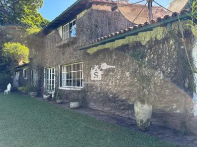 Casa de Condomínio com 7 Quartos à venda, 403m² no Cuiabá, Petrópolis