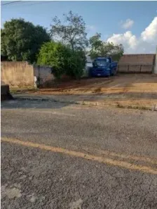Lote/Terreno à venda, 300m² no Loteamento Parque Piracangaguá, Taubaté