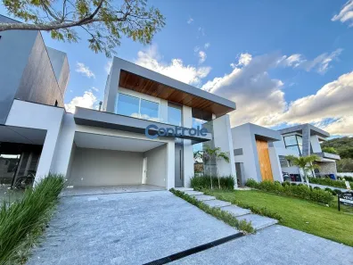 Casa de Condomínio com 3 Quartos à venda, 241m² no Pedra Branca, Palhoça