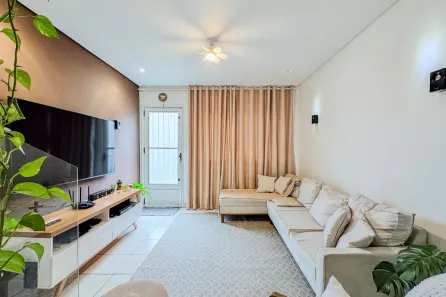 Casa de Condomínio com 2 Quartos à venda, 54m² no Vila Veloso, Carapicuíba
