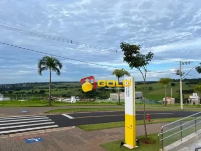 Lote/Terreno à venda, 275m² no Jardim Inconfidência, Uberlândia