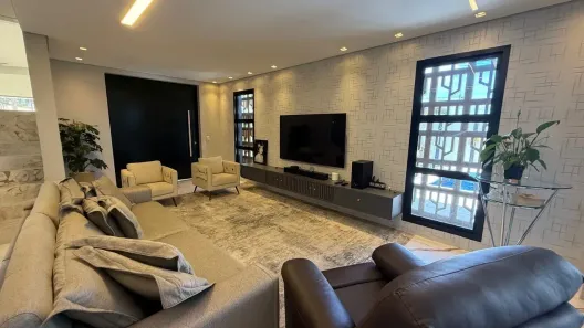 Casa de Condomínio com 4 Quartos à venda, 440m² no Jardins Capri, Senador Canedo