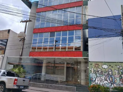 Prédio Comercial com 5 Quartos para alugar, 2300m² no Centro, Teresina