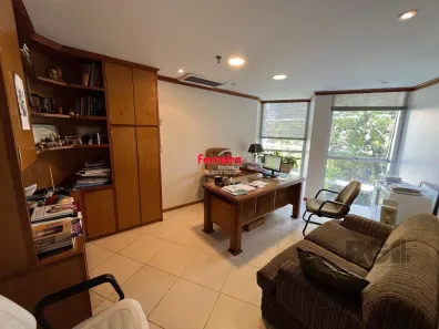 Sala Comercial com 1 Quarto à venda, 200m² no Rio Branco, Porto Alegre