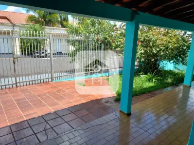 Casa com 3 Quartos à venda, 360m² no Santa Mônica, Uberlândia