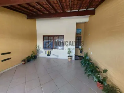 Sobrado com 4 Quartos à venda, 250m² no Santa Terezinha, São Bernardo do Campo
