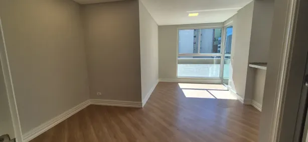 Apartamento com 2 Quartos à venda, 68m² no Centro, Curitiba