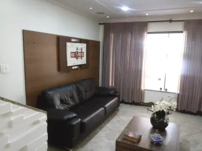Casa com 3 Quartos à venda, 270m² no Parque Jandaia, Carapicuíba