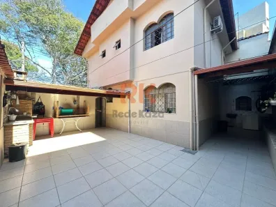 Casa com 4 Quartos à venda, 186m² no Itapoã, Belo Horizonte