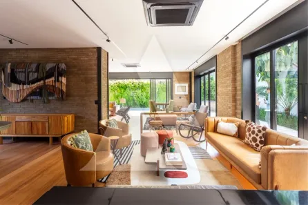 Casa com 5 Quartos à venda, 700m² no Jardim Paulista, São Paulo