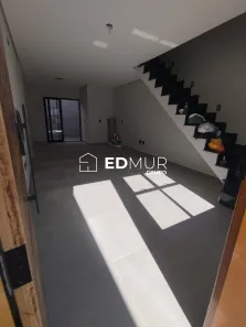 Sobrado com 2 Quartos à venda, 71m² no Vila Lucinda, Santo André